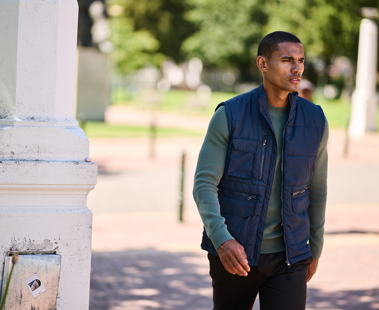 STELLER MULTI-ZIP RIPSTOP BODYWARMER lifestyle shot